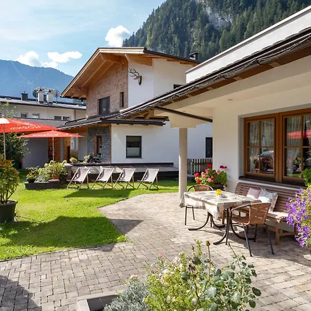 Gaestehaus Schneeberger Guest house 2*